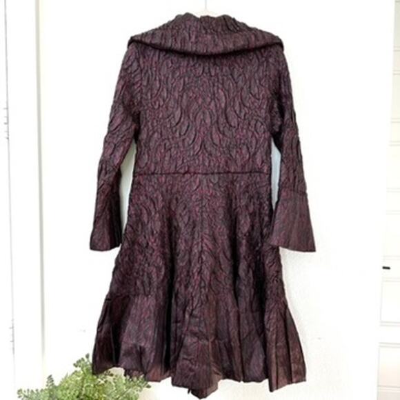Jerry T Crinkle Textured Coat in Burgundy, Size S, No Belt - Picture 5 of 7